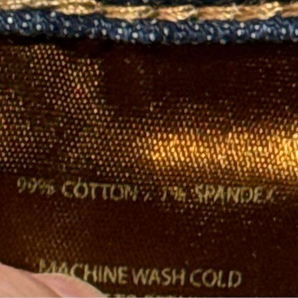 Kut From the Kloth Gidget fray denim shorts - Picture 8 of 8